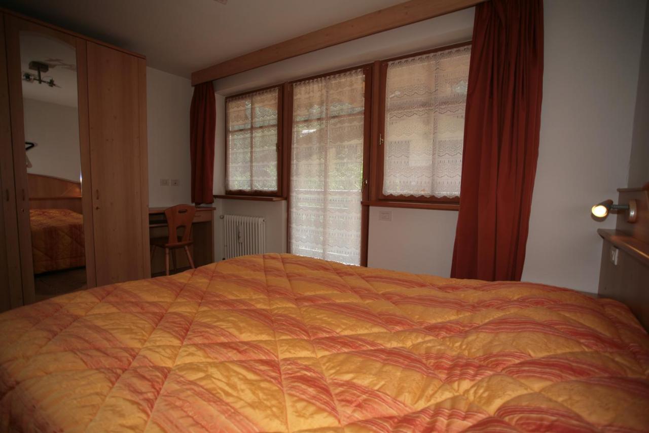 Villetta Ai Pini Deluxe Canazei Buitenkant foto