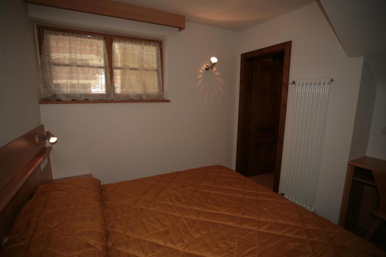 Villetta Ai Pini Deluxe Canazei Buitenkant foto